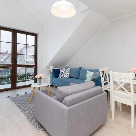 Bright Offshore In With Furnished Balcony And Parking By Renters * Debki